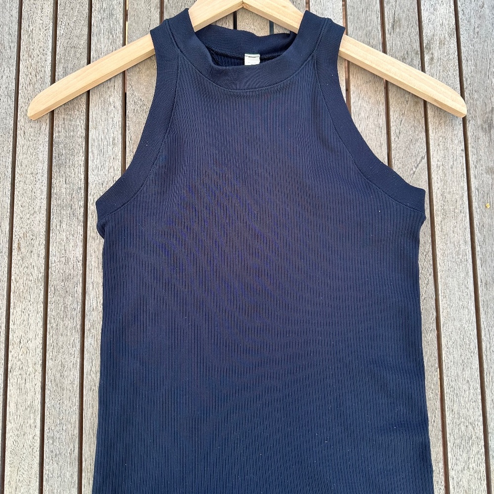 Athleta Renew Seamless Racerback Tank Size: XS Color: Navy